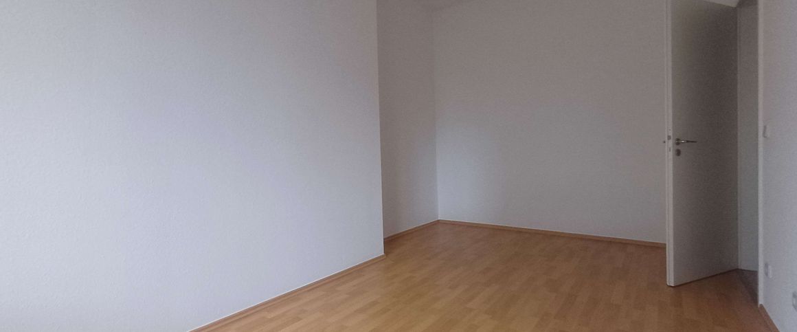 +++ bezugsfertige 2 Zimmer Wohnung mit Einbauküche +++ - Foto 1