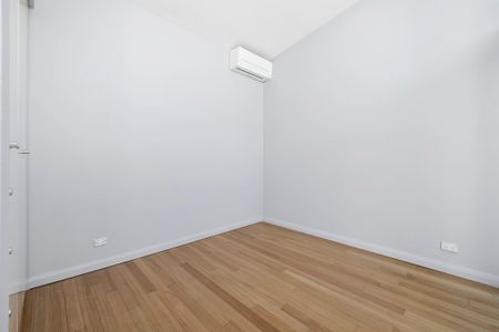 TWO BEDROOM APARTMENT OUTSTANDING LOCATION - Photo 4