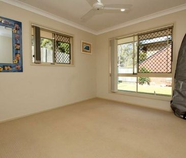 Quiet 3 bedroom home in prime location! - Photo 4