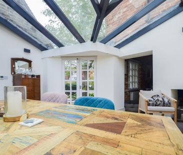 3 bedroom semi-detached house to rent - Photo 2