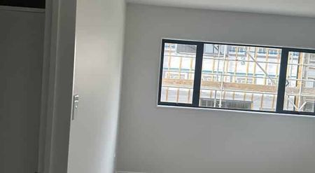 Double westlake - Brand New - Vacant - Photo 2