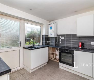 3 bedroom terraced house to rent - Photo 6