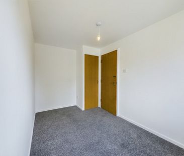 Woodford Court, Gloucester - Photo 1