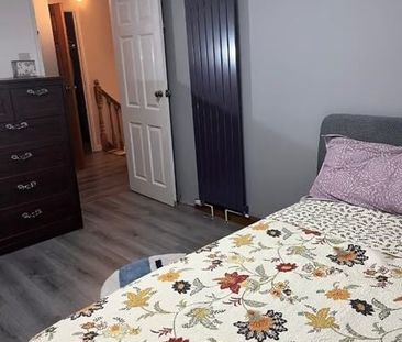 Room in a Shared House, Westmorland Close, E12 - Photo 5