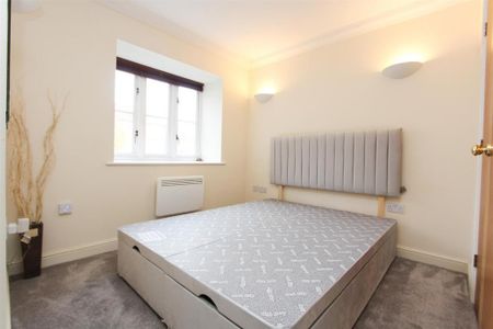 2 bedroom apartment to rent - Photo 4