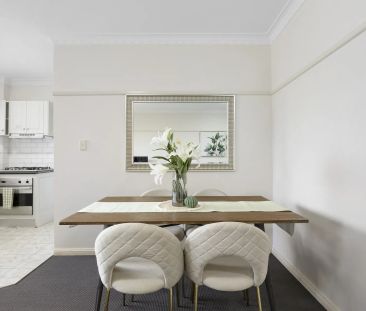 Easy-care living close to endless amenities - Photo 2