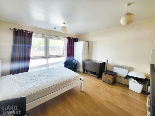 flat to rent - Photo 1