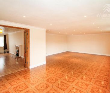 4 bedroom detached house to rent - Photo 6