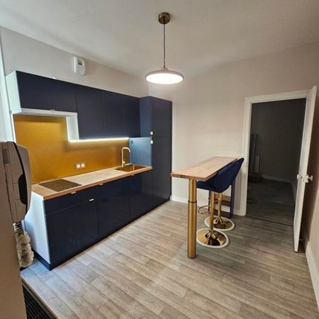 Location Appartement 1 pièce 27m² ORLEANS 45000 - Photo 3