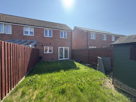 3 bed semi-detached house to rent in Hardys Close, Bathpool, TA2 - Photo 4
