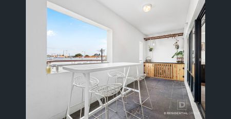 Trendy and Convenient Location - Photo 5