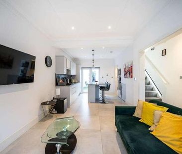 Warwick Grove, Surbiton, KT5 - Photo 2