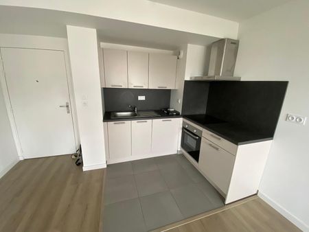 Location Appartement 2 pièces 38m² ST CYR SUR LOIRE 37540 - Photo 5
