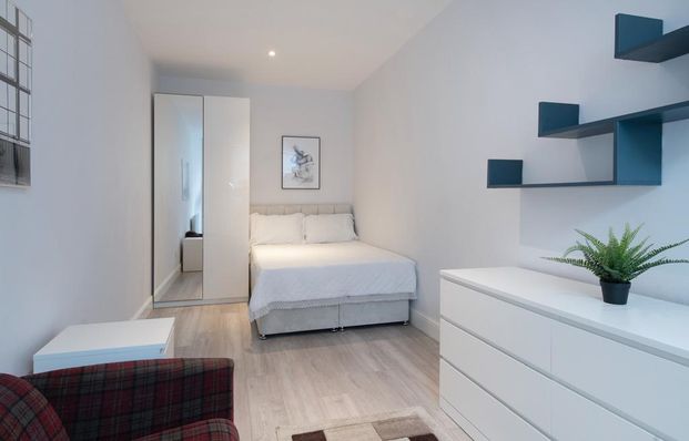 Studio to rent - Photo 1