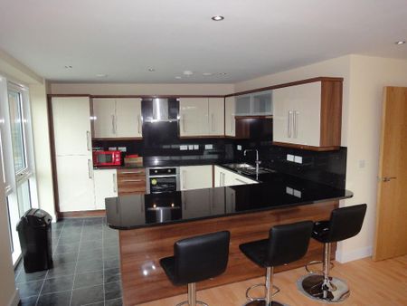 6 bedroom apartment to rent - Photo 2