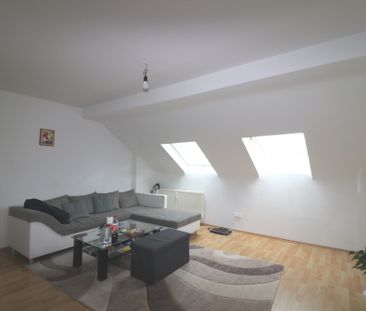 *TOP SANIERTE WOHNUNG IM DACHGESCHOSS + GARAGE* 3-Zi Whg, 75m², KR- Dießem/Lehmheide* - Photo 6