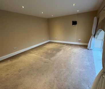 5 bedroom barn conversion to rent - Photo 3