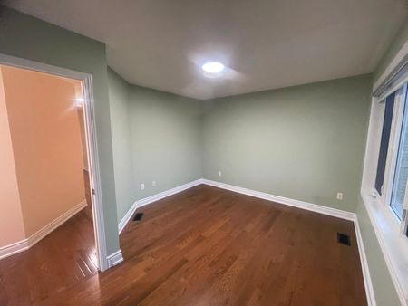 For Lease - 20 Kincaid Lane, Markham, Ontario - Photo 3