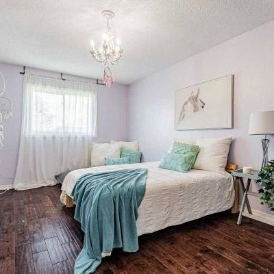 Bedroom Rentals Closeby UTSC and 401 (Orleans Dr)! - Photo 1