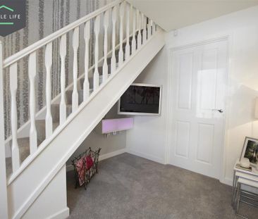 2 bedroom semi-detached house to rent - Photo 5