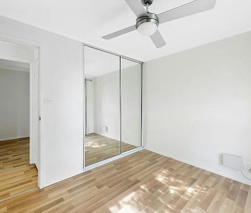 Three Bedroom Home in Great Location! - Photo 4