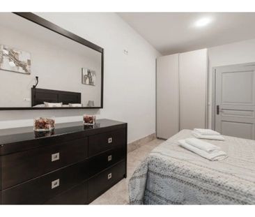 Luxury Semidetached House for rent in Marbella, Andalusia - Photo 6