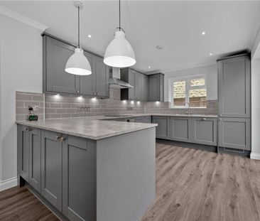 An extensively refurbished, double fronted house in the centre of G... - Photo 3