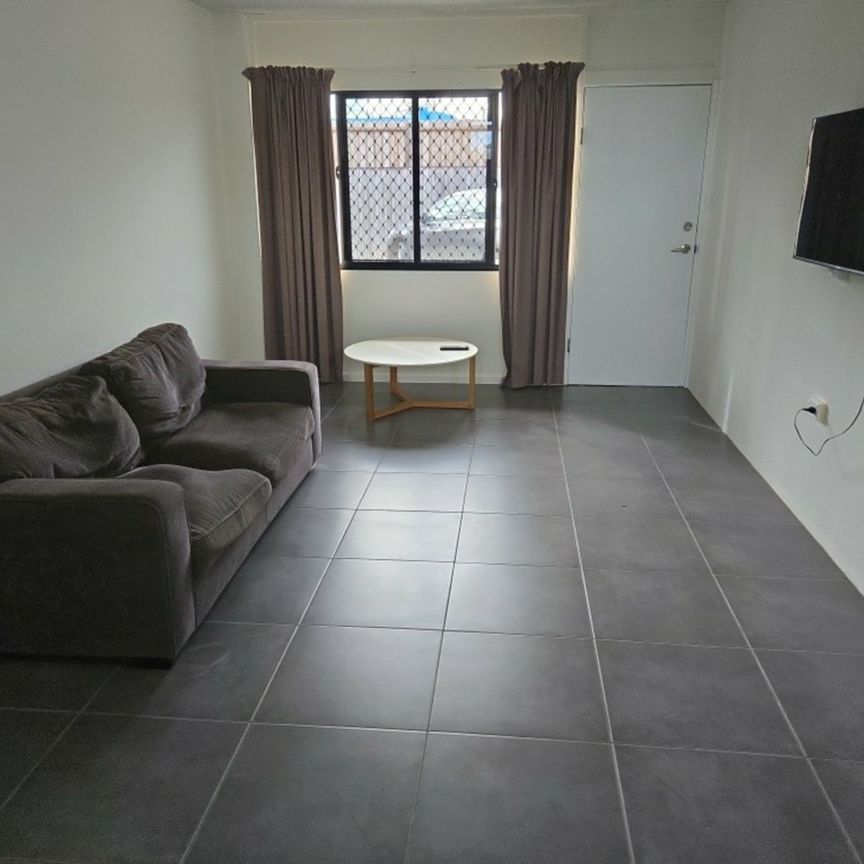 INNER CITY LIVING !!! - Photo 1