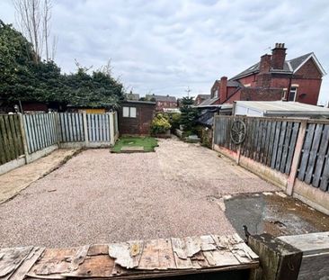 2 bed Terraced - To Let - Photo 4