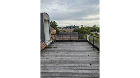 Een centraal gelegen appartement met terras - Photo 5