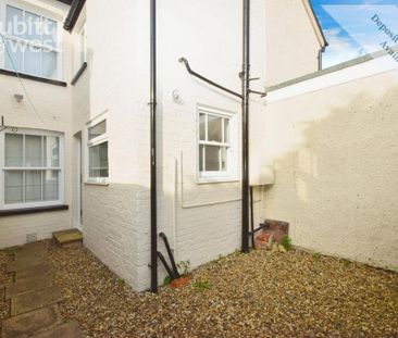 3 bedroom terraced house to rent - Photo 5