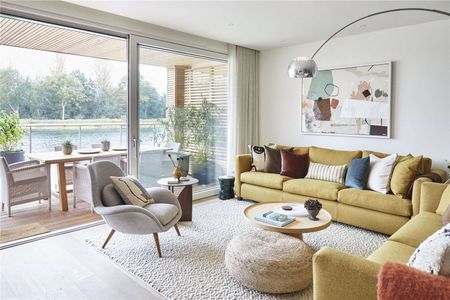 Luxury Lakeside apartments, fully serviced by The Lakes by YOO concierge and security teams. - Photo 2