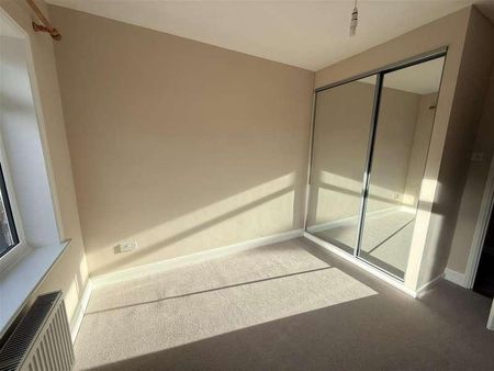 Sunnydene, Upper Street, CO7 - Photo 2