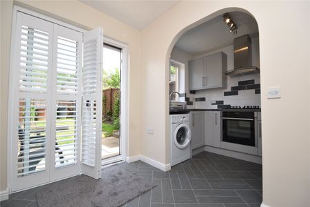 45, Sandstone Drive, Leeds, West Yorkshire, LS12 5SU - Photo 5