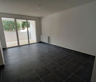 location Appartement T3 DE 57.2m² À NIMES - Photo 1