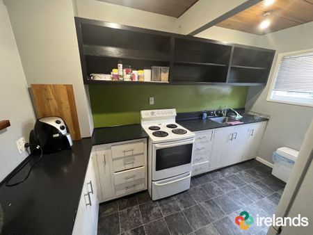 A Stroll to Cafes & Shops - Photo 5