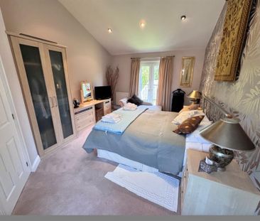 4 Bedroom Detached To Let - Photo 6