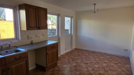 3 bedroom detached house to rent - Photo 5