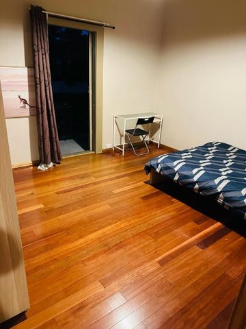 Darlington - Photo 5