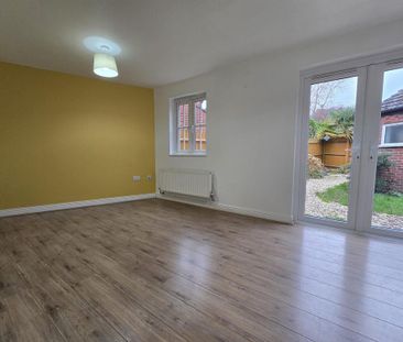 2 bedroom semi-detached house to rent - Photo 1