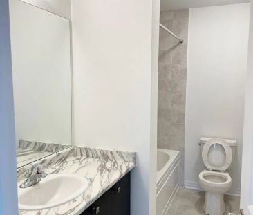 120 PORT CRESCENT - Photo 3