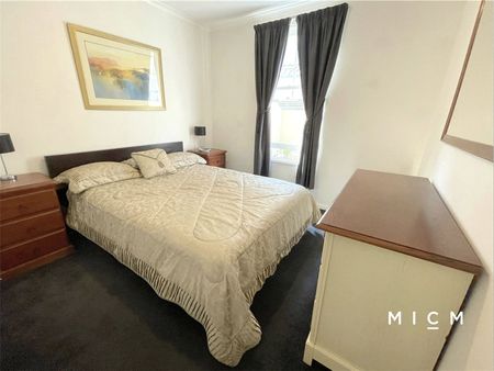 118/120 Sturt Street - Photo 3