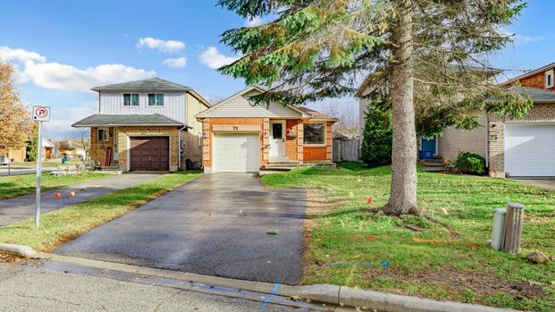 For Lease - 71 Geddes Crescent, Barrie, Ontario - Photo 1