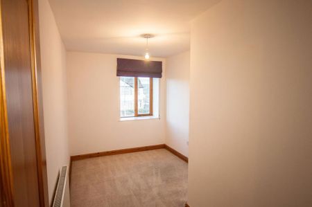 3 bedroom terraced house to rent - Photo 5