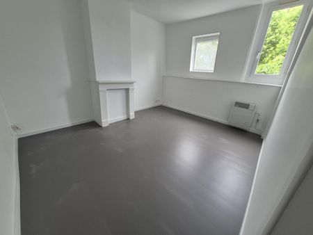 Location Appartement 1 pièce 25m² CAMBRAI 59400 - Photo 4
