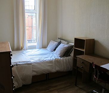 130 Warwick Road, Carlisle (STUDENT HOUSE) - 1 ROOM AVAILABLE FROM September 2024 - Photo 6