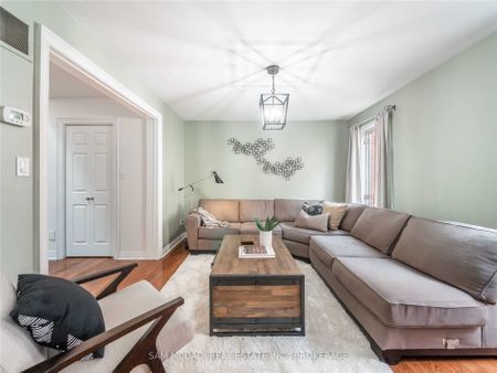 For Lease - 2212 Florian (Upper) Road, Mississauga, Ontario - Photo 2