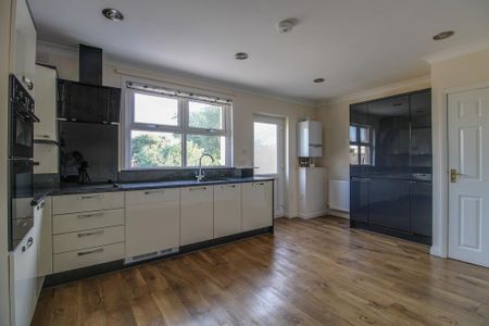 3 bedroom terraced house to rent - Photo 5