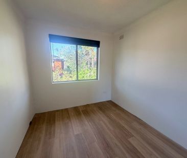 Stylish Renovated Living in a Peaceful Narwee Setting - Photo 4