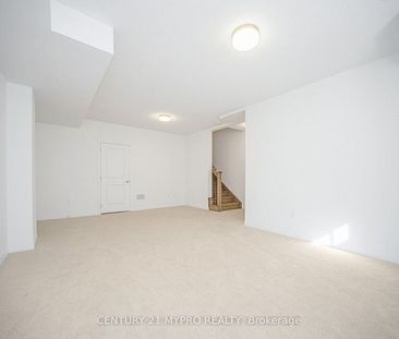 For Lease - 41 Moosehead Drive, Brampton, Ontario - Photo 6